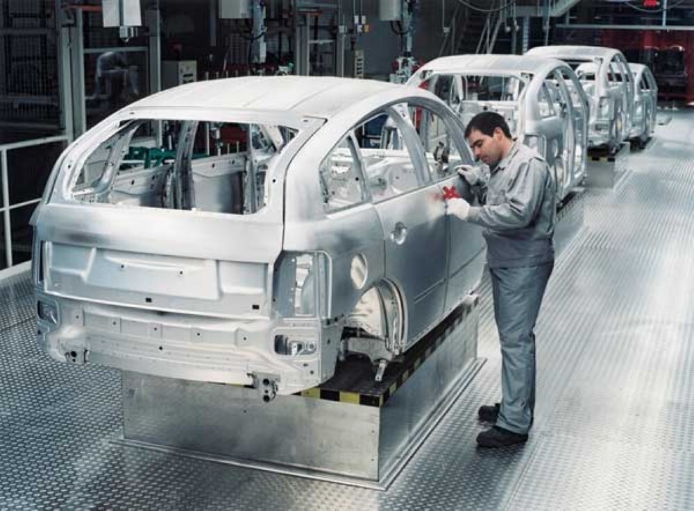 Behind Tata Motors’ Q3 stability lies a strong EV pulse and JLR surge