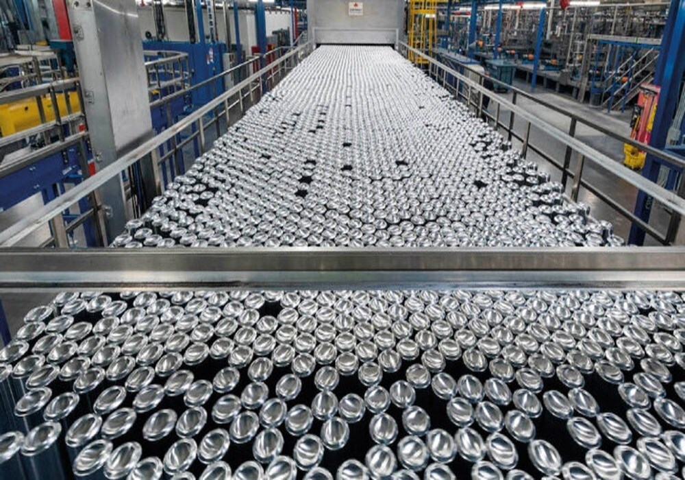 Image of aluminium can