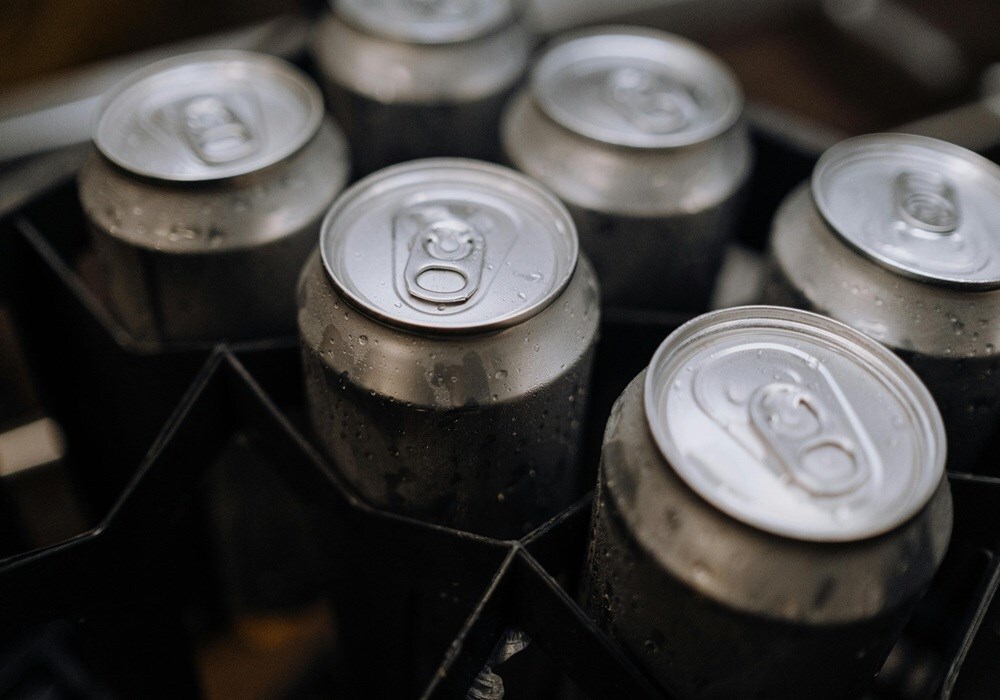 Image of aluminium cans