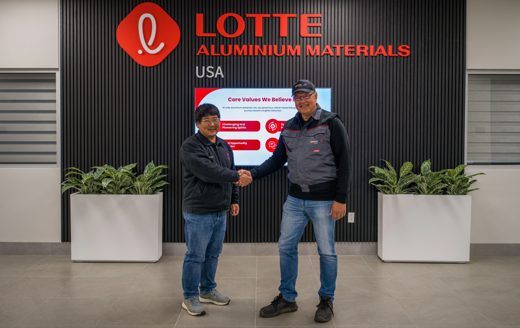 Image of members of Lotte Aluminium