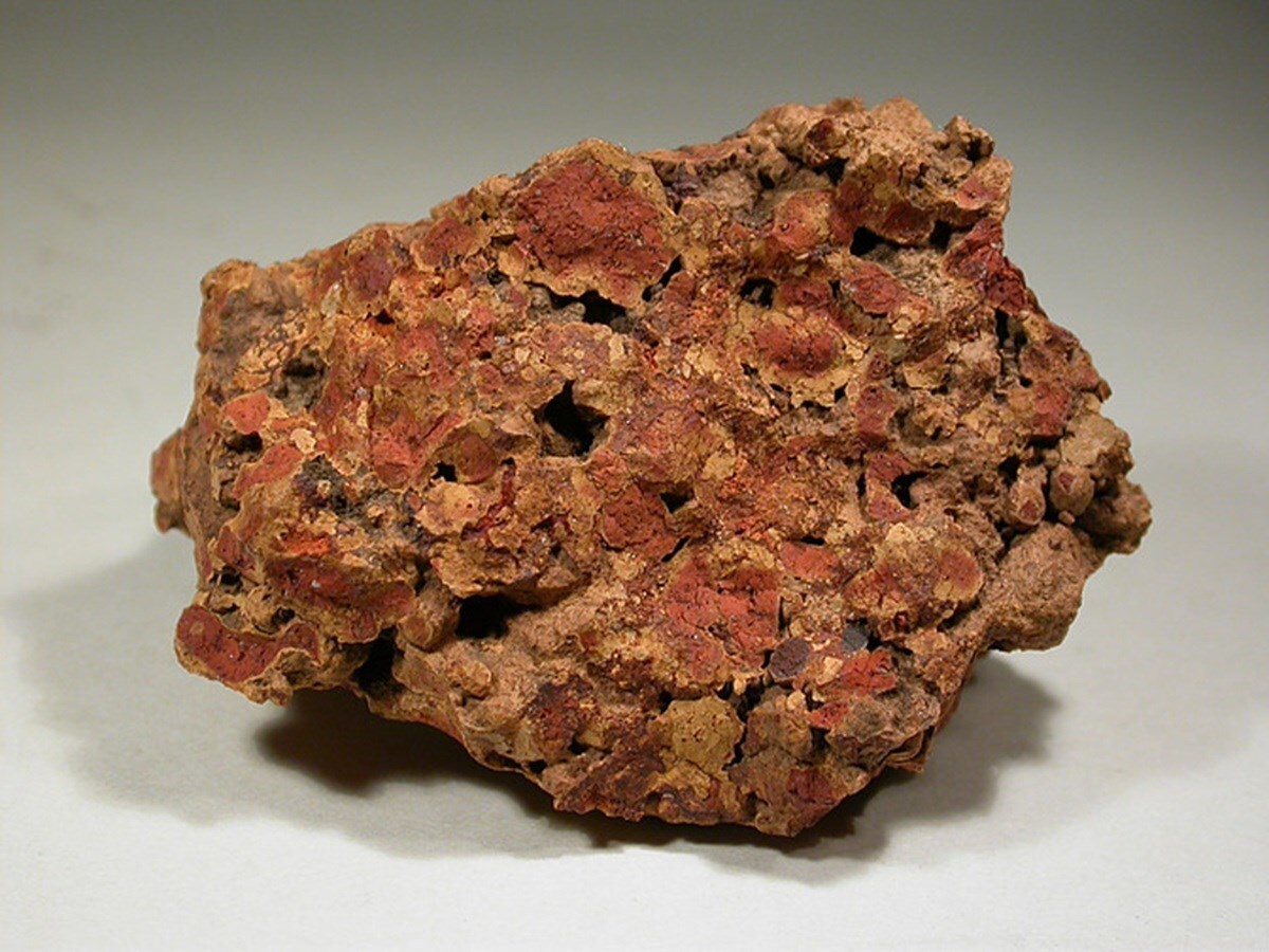 Cina accelera la rivoluzione dei minerali critici: 10 mesi per trasformare l'albatro a bassa qualità in alluminio di alta qualità