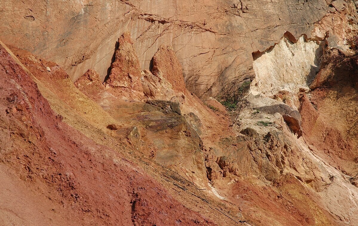 Guinea bauxite mining