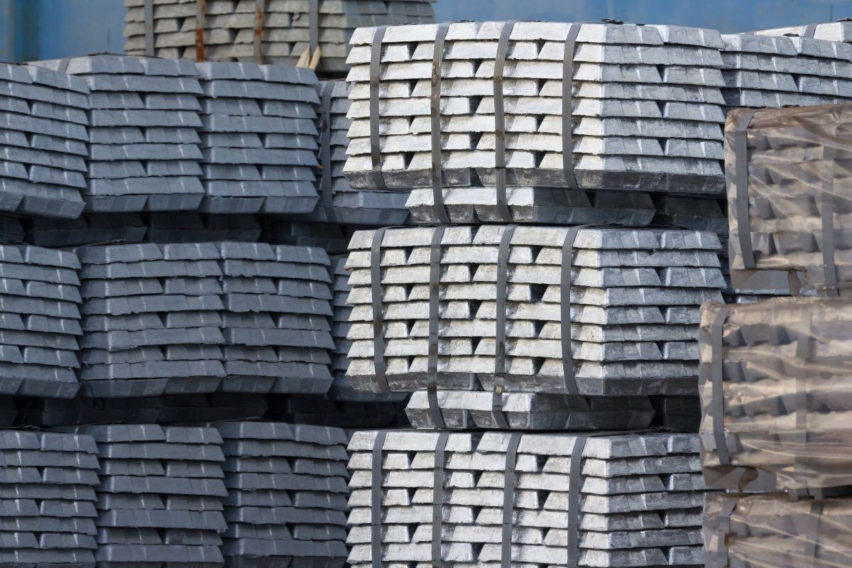 Aluminium ingot