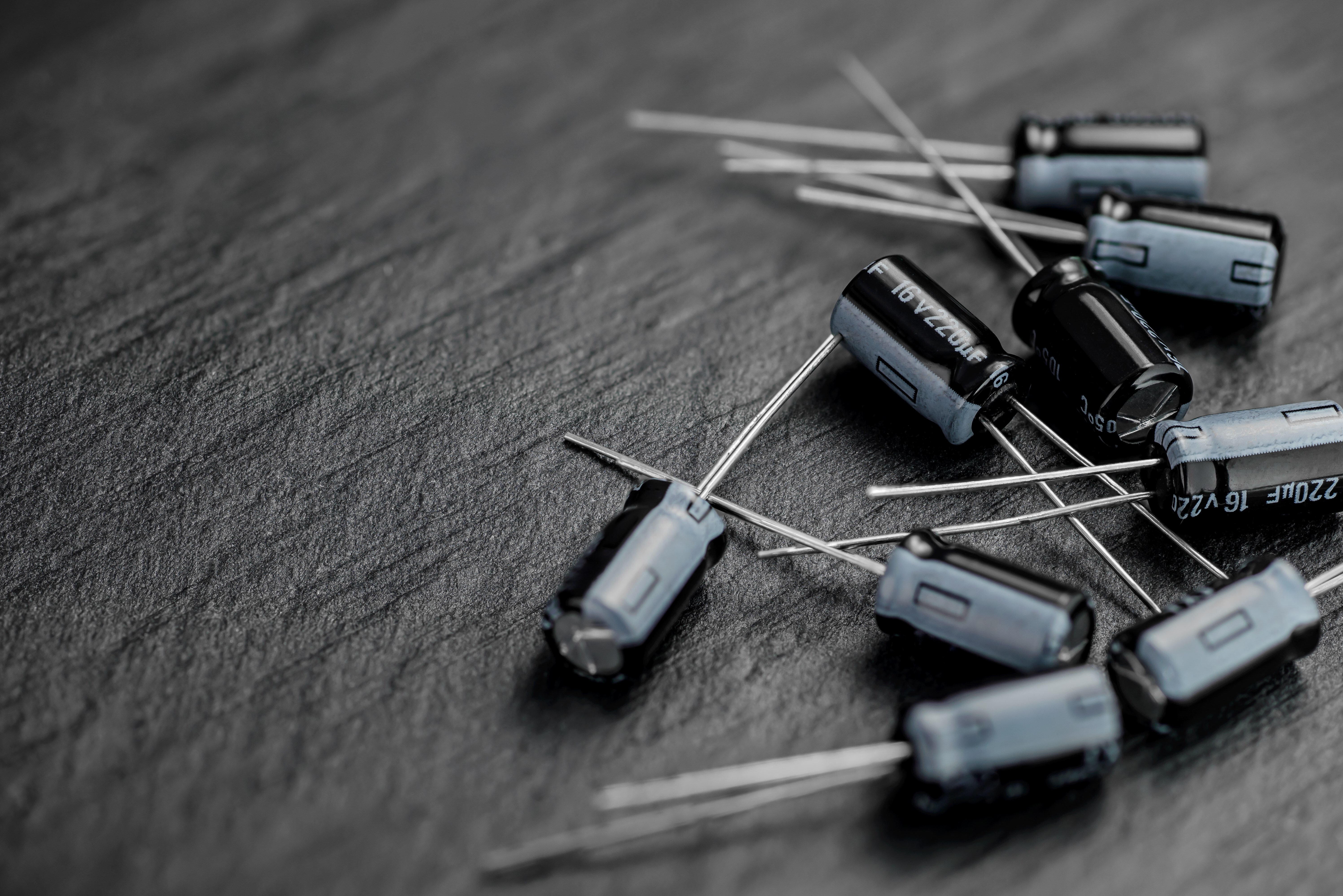 TDK expands capacitor portfolio